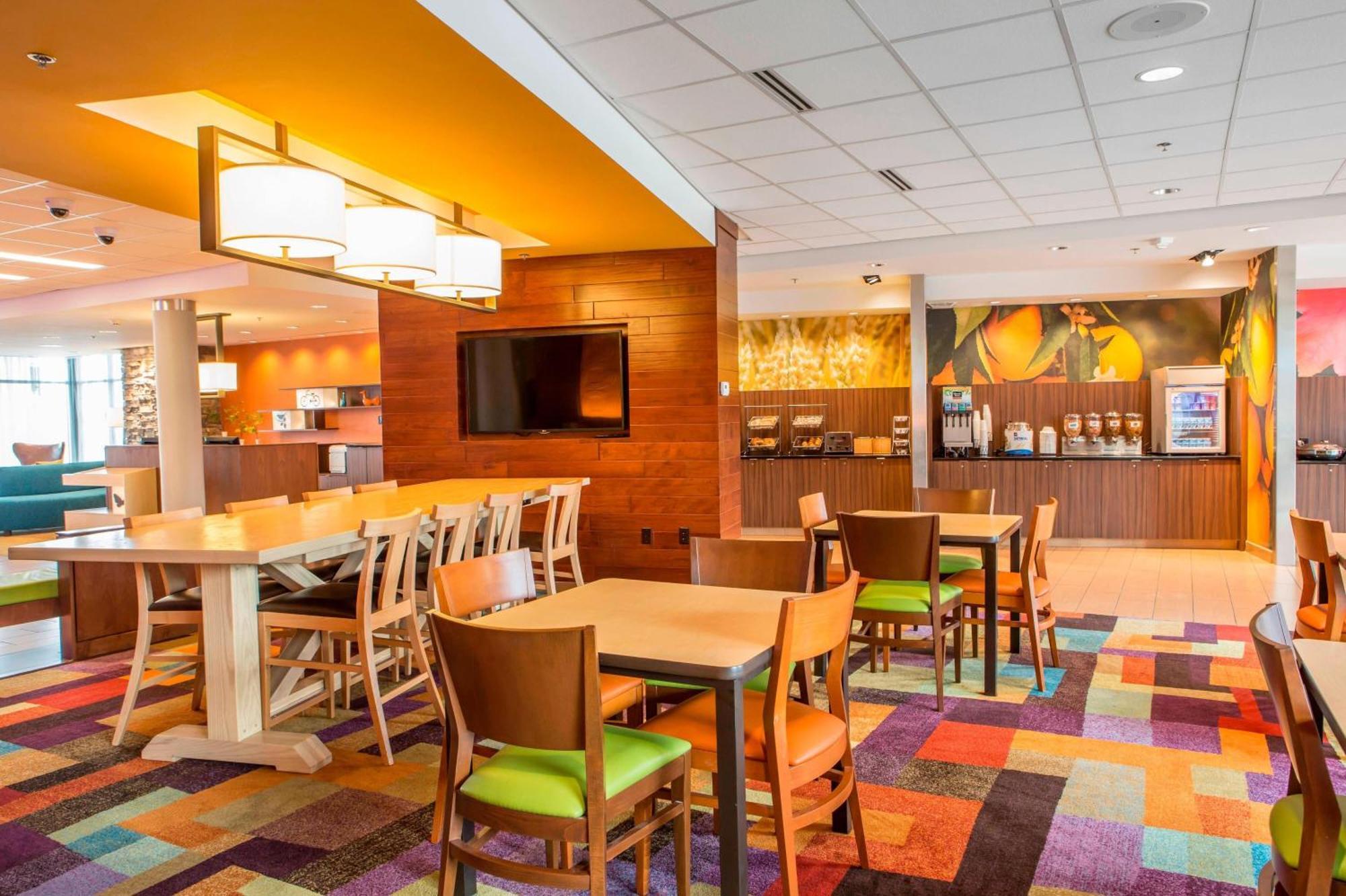 Fairfield Inn & Suites By Marriott Waterloo Cedar Falls מראה חיצוני תמונה