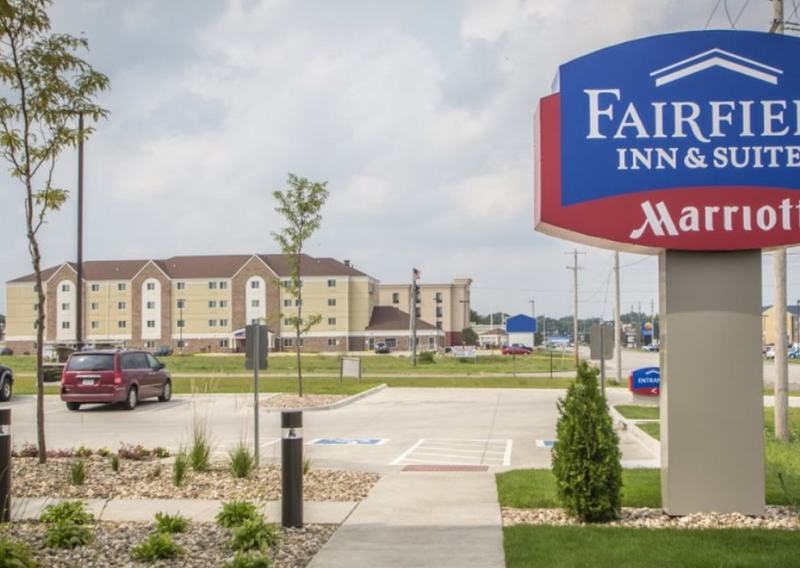 Fairfield Inn & Suites By Marriott Waterloo Cedar Falls מראה חיצוני תמונה